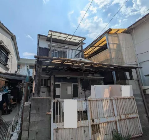 3-chome, Matsushima-cho, Takamatsu-shi, Takamatsu (Oki Matsushima station) 2F 3DK

2,000,000 yen
