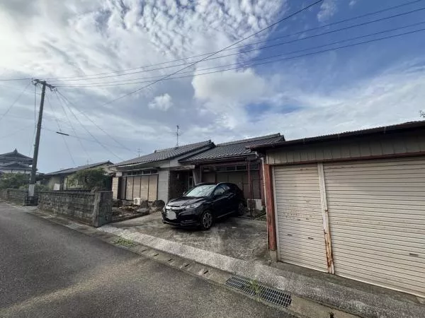Yatsushiro City, Kagami Town, Shimoarisa Single-story building 4DK