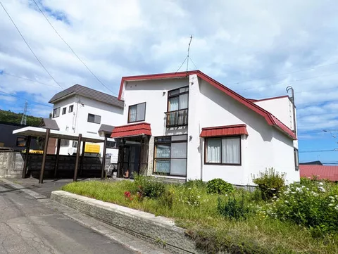Otaru City, Katsuraoka Town, (Zenibako Station), 2-story building, 4LDK