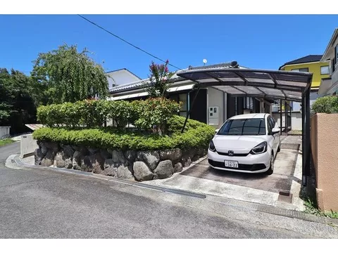 ☆Location close to National Route 213◇Single-story house with a building area of approximately 37 tsubo