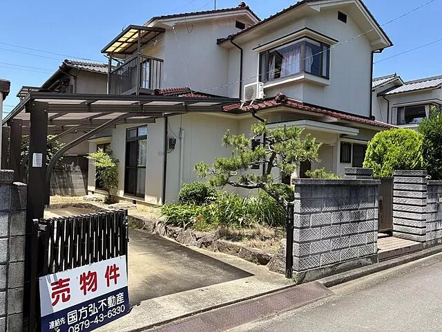 Used single-family home 5 minutes on foot from Hakusan Station on the Takamatsu Kotohira Electric Railroad Nagao Line