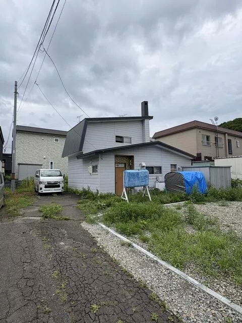 Sapporo City, Minami Ward, Ishiyama Higashi 4-chome (Makomanai Station) 2-story building 4LDK