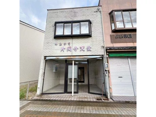 Front road over 6m! Equipped with snow melting device ◎ 6 minutes on foot from Manyosen "Nakanoshinmachi Station" ♪