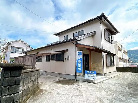 Used single-family home in Saiki City, Onajima 3-chome