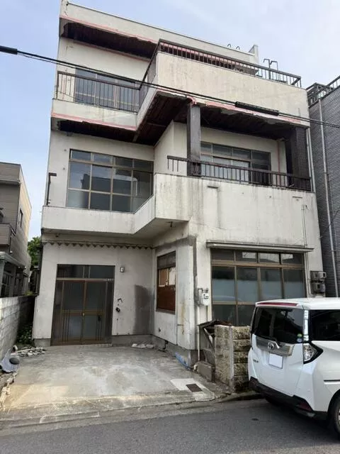 Fukui City, Minori 1-chome (Shoko Kaigisho-mae Station) 3-story building 4DK