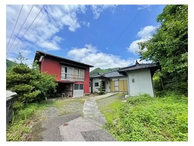 It is also recommended to arrange it to your preferred living space with renovations!