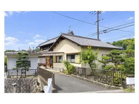 Sumitomo Forestry Home Tech Renovated × Spacious 6SLDK with Detached Single-Story House