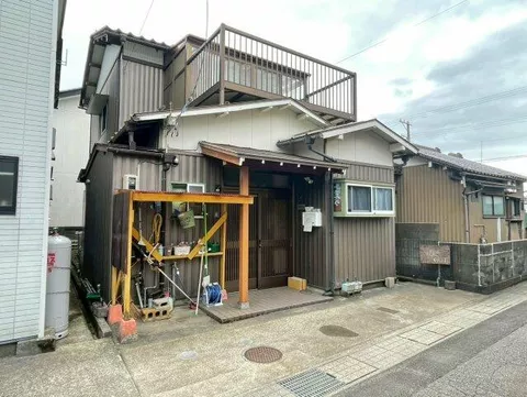 Fukui City, Fuchi Town (Hanado Station) 2-story 3DK