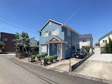 Used single-family home in Kawaoka - Used house