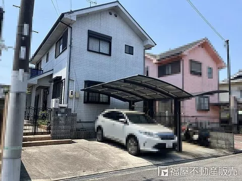 Property that can park 3 cars in parallel! 4SLDK built in February 1999!