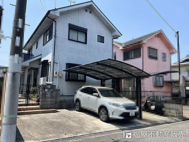 Property that can park 3 cars in parallel! 4SLDK built in February 1999!