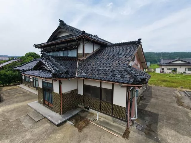 Himi City Izumi (Himi Station) 2-story 12DK