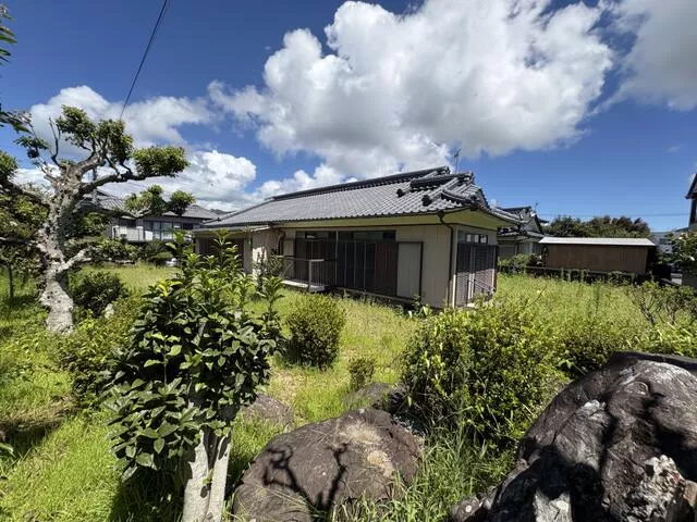 Nakasu 2-chome, Kadogawa Town, Higashi Usuki District (Kadogawa Station) Single-story building 6LDK