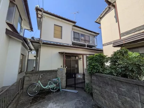Open for business without breaks during the Obon period♪ 3 minutes on foot to the convenience store! ☆ Rich surrounding environment ☆