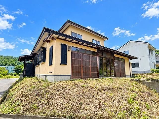 Used single-family home in Asahigaoka 3-chome, Yokote City