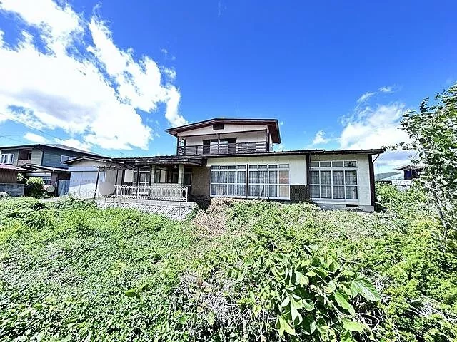 Used single-family home in Inozawa, Higashine City