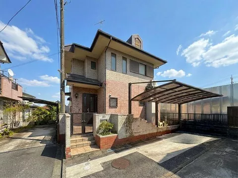 ◇4LDK◇ A spacious home that allows you to live comfortably close to nature. All rooms are over 6 tatami mats.