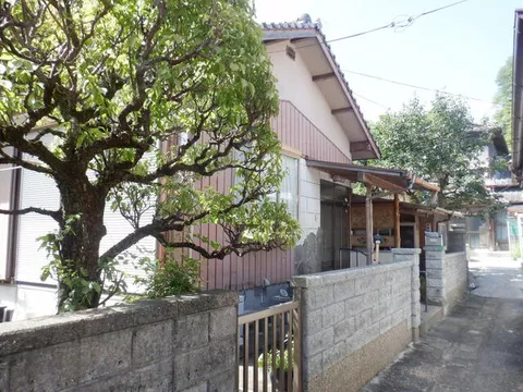 Shide-cho, Tsukumi-shi (Tsukumi-station) Single-story building, 4DK

1,400,000 yen