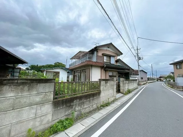[Open House] [Limited-time sale until 8/2] House with an electric shutter garage