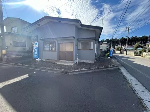 Nagano City, Amori - Good view from the second floor of the used house, garden on the south side