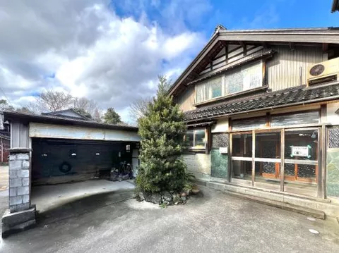 Kanazawa City, Chujinamachi (Morimoto Station) 2-story building 9DK