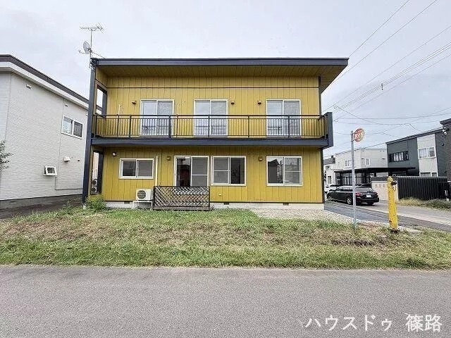 Renovation planned, southeast corner lot! Built by Old Wooden Castle Taisetsu, 4LDK+S with a pizza oven