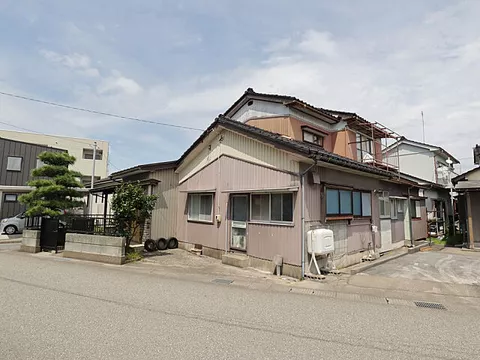 Used single-family home, Kamiakae 1-chome, Toyama City