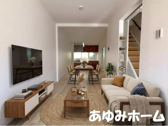 Renovated, south-facing [Stylish furniture included + 3 new air conditioners + all rooms with new lighting]