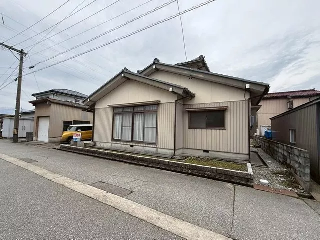 Aoshima (Nyuzensh Station) 3.98 million yen