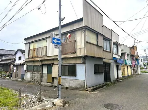 Kochi City, Asahimachi 1-chome (Asahimachi 1-chome Station) 2-story building 5DK