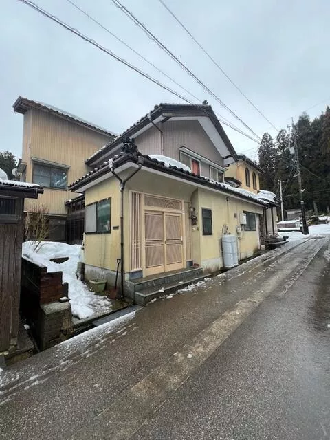 Nanto City, Ango 3-story 9K