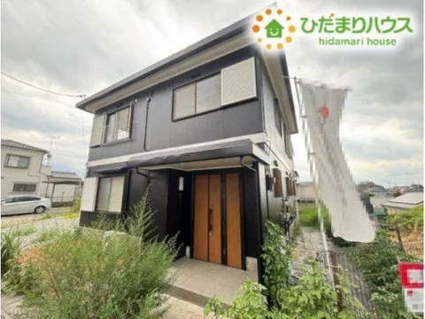 Corner lot with good sunlight and ventilation◎ Equipped with parking space for 4 cars!