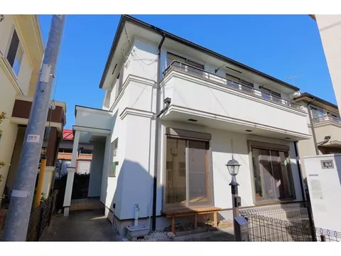 【Visitor campaign ongoing - gift vouchers available♪】 4LDK with a Japanese-style room!