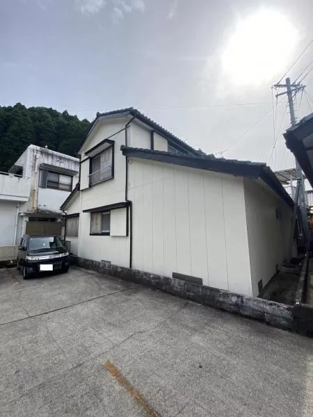Nango Town, Nichinan City, Nakamaru Otsu (Nango Station) 2-story building 6DK