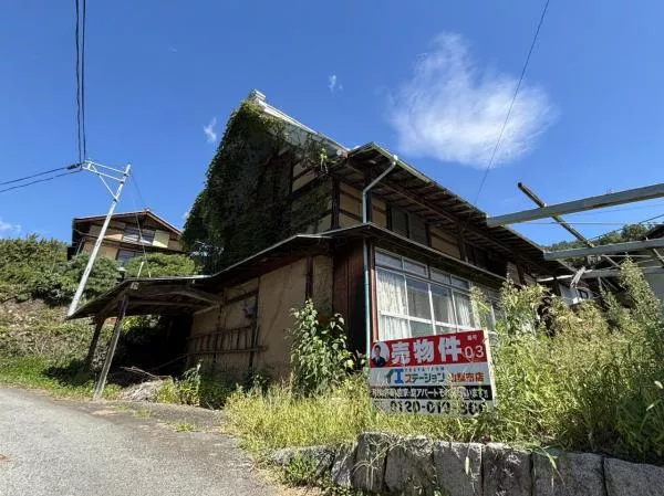 Nishihonaka, Makioka-cho, Yamanashi-shi, Yamanashi (Yamanashi-shi Station) 2F 7DK

300,000 yen