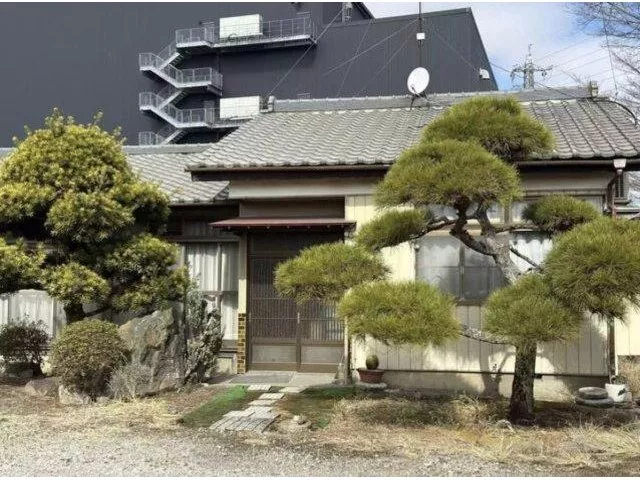 Popular single-floor living in a house with many Japanese-style rooms ♪ Calm layout ♪