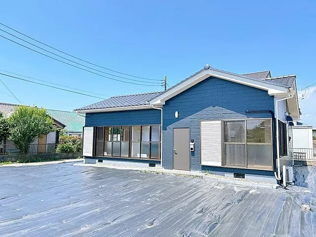 Used single-family home in Sanbu City Hasunuma Ni