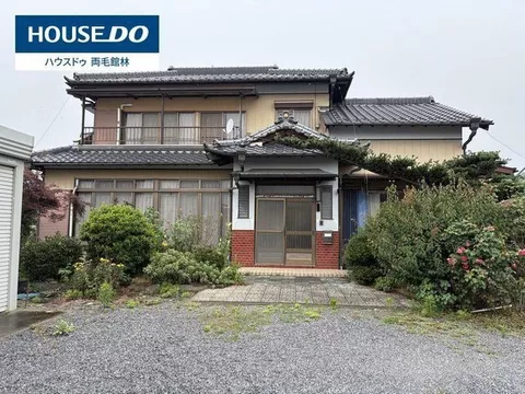 Spacious over 690 square meters! A roomy used house with 5DK.