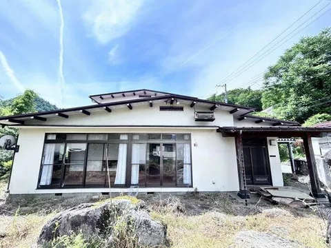 Kamiyama City, Tsurusuke Town 2-chome (Kaminoyama Onsen Station) 2-story building 4LDK