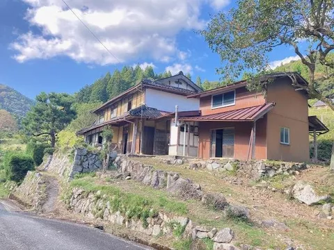 Nakazasaki 1,800,000 yen