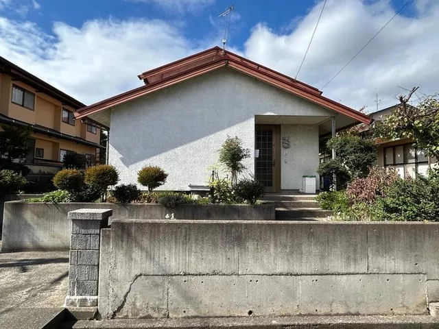 Misawa Home constructed used house with an extension, recommended as a two-family residence!