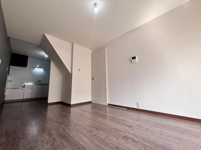 【4.4 million yen × Full RF interior】Bright 2LDK facing south! Water areas completely renewed