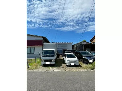 Near National Route 7! A warehouse ideal for material storage! - Image 1
