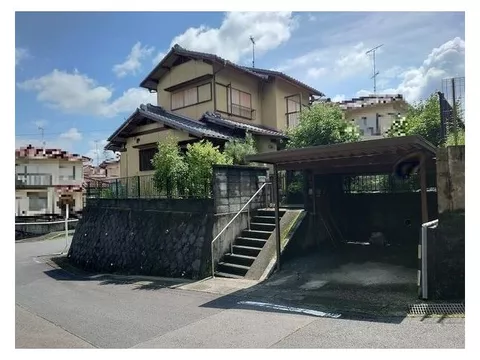 Quiet residential area, northwest corner lot, good access to National Route 248 and Seto area