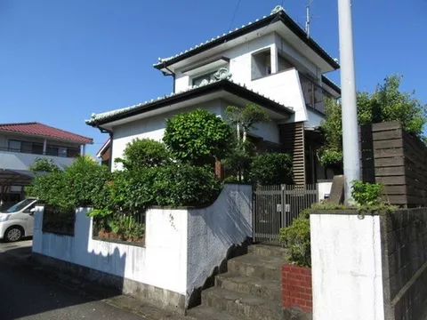 9.3 million yen, Oaza Akae