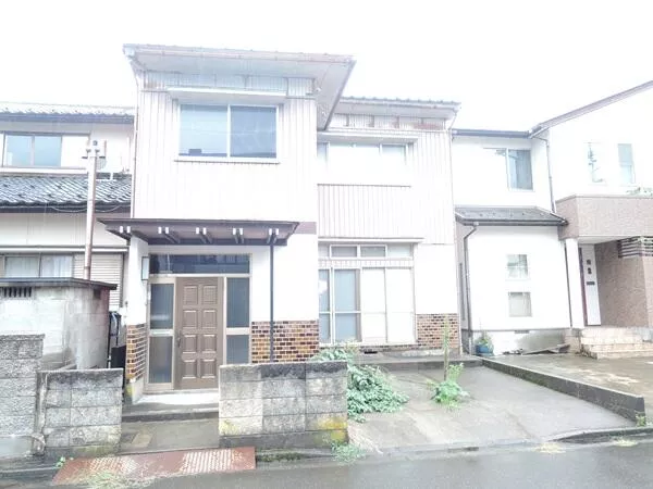 Fukui City, Kagetsu 4-chome (Fukudai-mae Nishifukui Station) 2-story 7DK