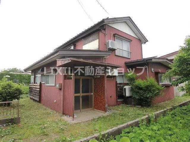 Nakacho 1 (Minami Takada Station) 800,000 yen