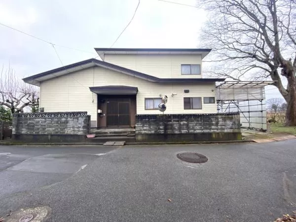 Noshiro City, Asanai, Nakatanichi (Noshiro Station) 2-story building 4LDK