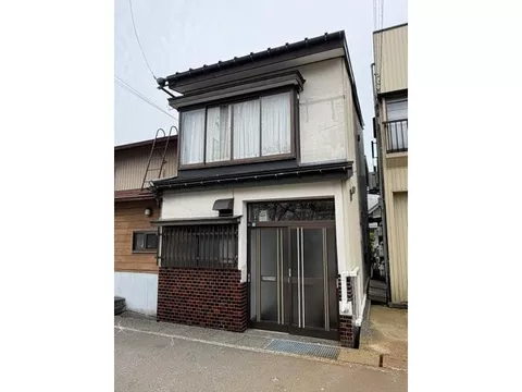 ◎Easy-to-live-in 2-story 3DK◎ Close to station, supermarket, and school for a comfortable daily life