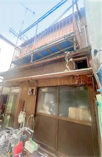 Arakawa-ku, Minamisenju 6-chome (in front of Arakawa Ward Office Station) 2-story building 3DK